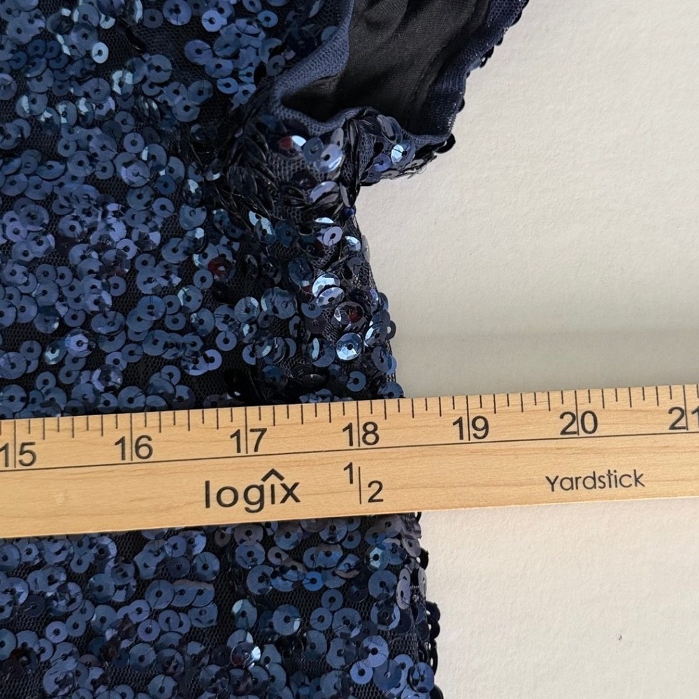White House Black Market Glam Navy Blue Sequin Short Sleeve Blouse Top Medium - Picture 7 of 9